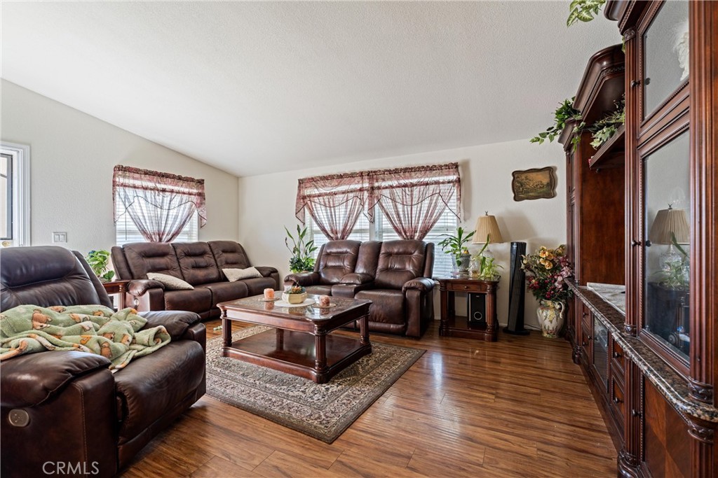 MLS #SR25271192 image #6