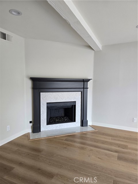 Detail Gallery Image 6 of 18 For 5800 Owensmouth Ave #21,  Woodland Hills,  CA 91367 - 2 Beds | 2 Baths