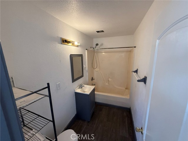 Detail Gallery Image 12 of 12 For 15942 39th Ave, Clearlake,  CA 95422 - 2 Beds | 1 Baths