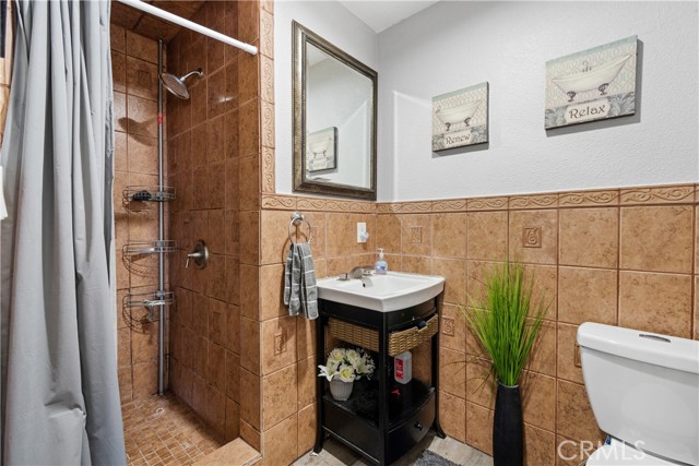 Detail Gallery Image 16 of 33 For 518 Edgewood St, Inglewood,  CA 90302 - 3 Beds | 2 Baths