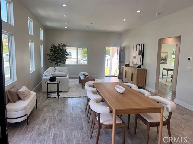 422 Almond Avenue, Monrovia CA: https://media.crmls.org/medias/bb4035d9-d7b8-447e-b104-aa2649831097.jpg