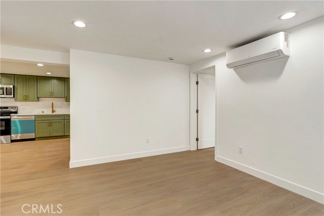 Detail Gallery Image 8 of 25 For 644 Pier Ave #5,  Santa Monica,  CA 90405 - 1 Beds | 1 Baths