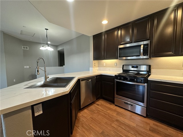 Detail Gallery Image 10 of 30 For 25190 Crest Haven St #2,  Murrieta,  CA 92562 - 2 Beds | 2 Baths