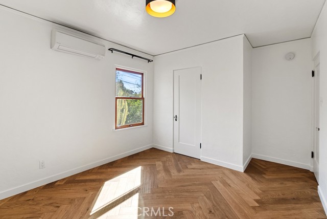 Detail Gallery Image 24 of 37 For 2130 Apex, Los Angeles,  CA 90039 - 3 Beds | 1 Baths