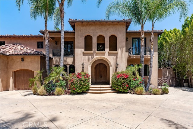 23115 Erwin Street, Woodland Hills CA: https://media.crmls.org/medias/bb4111c9-bcc6-461e-bca3-8f59ba839513.jpg