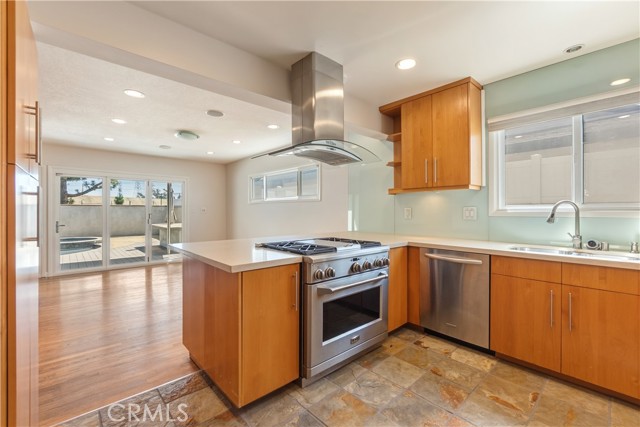 Detail Gallery Image 18 of 47 For 828 Stevely, Long Beach,  CA 90815 - 4 Beds | 2 Baths