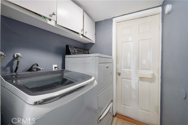 44627 11th E, Lancaster CA: https://media.crmls.org/medias/bb435e95-b324-4fa3-8776-c6ff007b4a9b.jpg