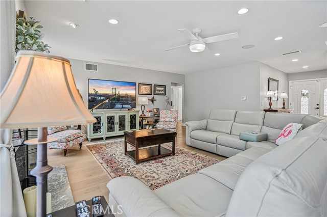 Detail Gallery Image 5 of 43 For 28074 Acana Rd, Rancho Palos Verdes,  CA 90275 - 3 Beds | 2 Baths