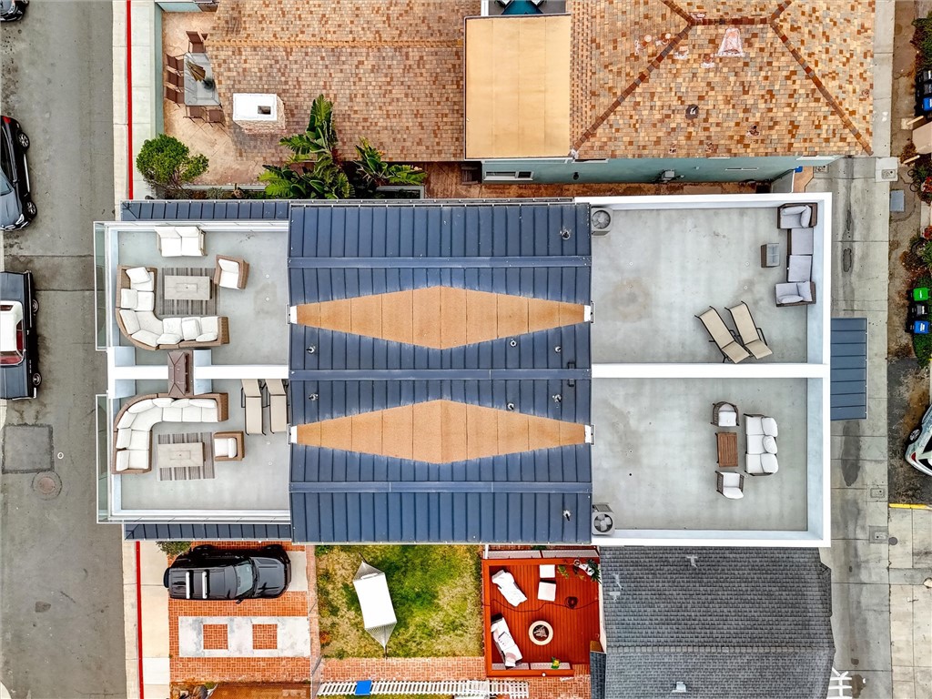 https://media.crmls.org/medias/bb43d236-3fbe-4215-b6b7-cf5dde75db68.jpg?preset=X-Large