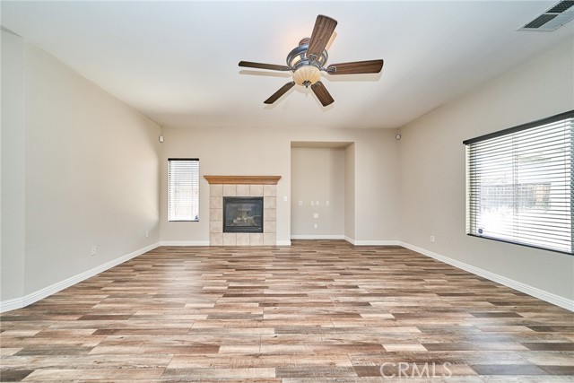 Detail Gallery Image 12 of 54 For 13010 Banning, Victorville,  CA 92392 - 5 Beds | 3 Baths