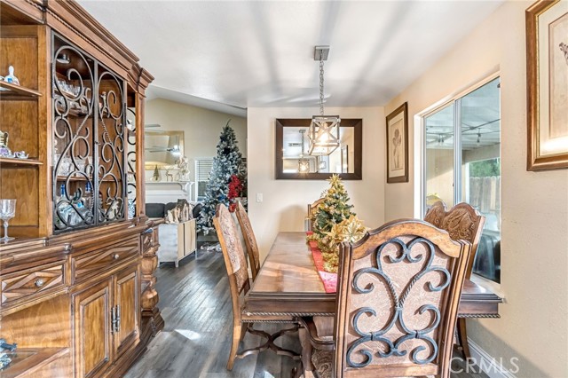 Detail Gallery Image 9 of 25 For 2372 Ironwood, Madera,  CA 93637 - 4 Beds | 3 Baths