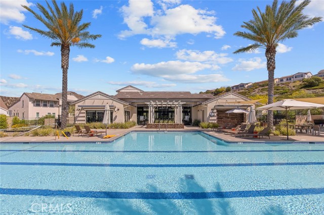 Detail Gallery Image 35 of 47 For 25124 Limetree Ln, Canyon Country,  CA 91387 - 2 Beds | 2/1 Baths