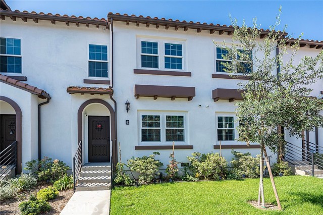 Detail Gallery Image 2 of 29 For 6747 Pickering #B,  Whittier,  CA 90601 - 3 Beds | 2/1 Baths