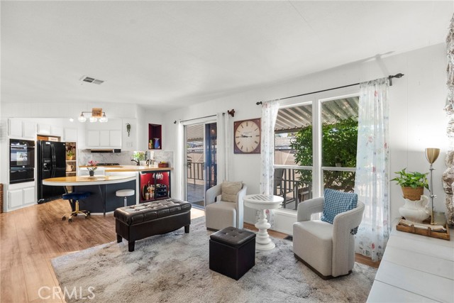 Detail Gallery Image 10 of 28 For 31212 Lakehills Rd #24,  Castaic,  CA 91384 - 3 Beds | 2 Baths