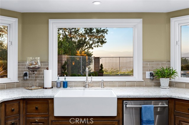 Detail Gallery Image 19 of 74 For 601 Calle Monterey, San Dimas,  CA 91773 - 4 Beds | 3 Baths
