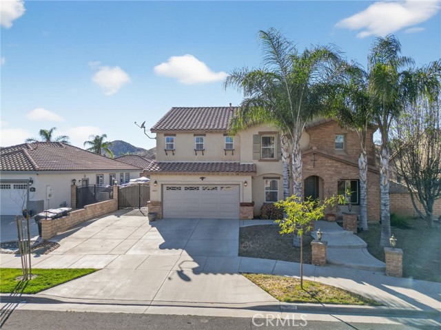Detail Gallery Image 2 of 49 For 1043 Saltbush, Hemet,  CA 92545 - 4 Beds | 3/1 Baths
