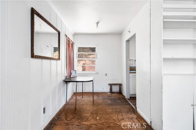 4868 La Roda Avenue, Eagle Rock CA: https://media.crmls.org/medias/bb46e9f0-0ea9-44f0-986f-87a7d565eed9.jpg