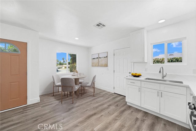 Detail Gallery Image 4 of 11 For 27328 Norwood St, Highland,  CA 92346 - 3 Beds | 1 Baths