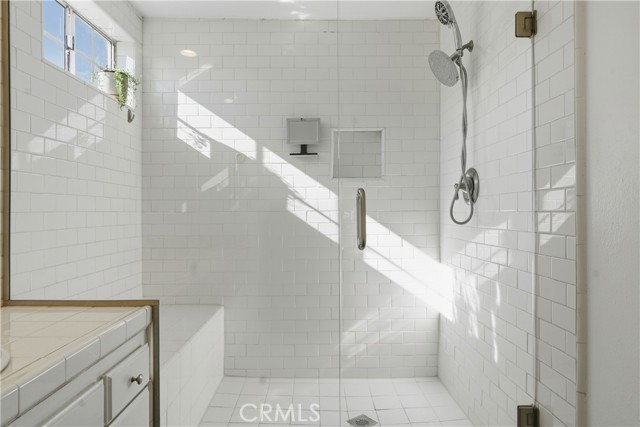 Detail Gallery Image 28 of 51 For 5501 Fairgrange Dr, Agoura Hills,  CA 91301 - 6 Beds | 3 Baths