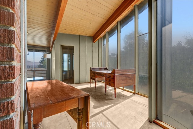 3868 Scadlock Lane, Sherman Oaks CA: https://media.crmls.org/medias/bb48e1dc-4e83-43b1-8c7f-d997fb40507f.jpg