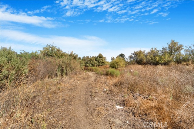 Detail Gallery Image 14 of 35 For 4 Grand Ave, Lake Elsinore,  CA 92530 - – Beds | – Baths