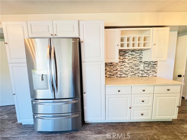 Detail Gallery Image 9 of 45 For 16737 Pineridge, Granada Hills,  CA 91344 - 4 Beds | 2/1 Baths