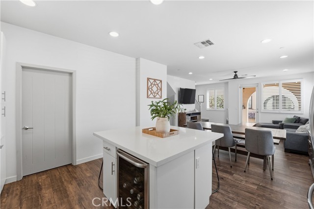 Detail Gallery Image 13 of 29 For 809 S Anaheim Bld, Anaheim,  CA 92805 - 3 Beds | 2/1 Baths