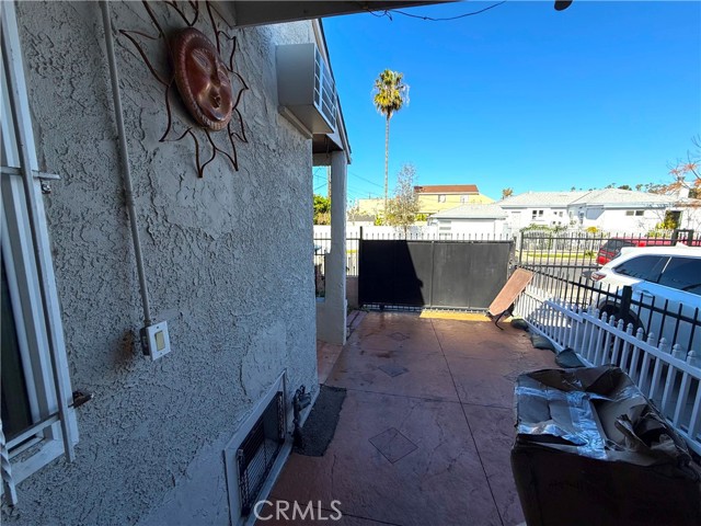 Detail Gallery Image 33 of 34 For 3008 W 30th St, Los Angeles,  CA 90018 - 2 Beds | 1 Baths