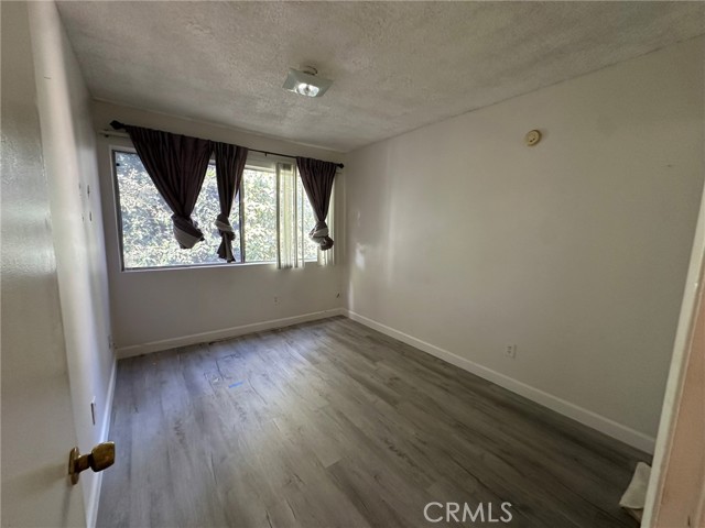 Detail Gallery Image 18 of 28 For 18512 #E Mayall, Northridge,  CA 91324 - 4 Beds | 3 Baths