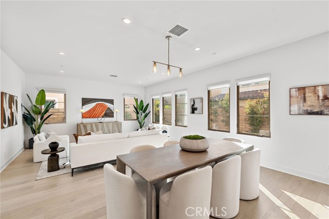 Detail Gallery Image 10 of 31 For 215 Sutters Mill, Irvine,  CA 92602 - 4 Beds | 4/1 Baths