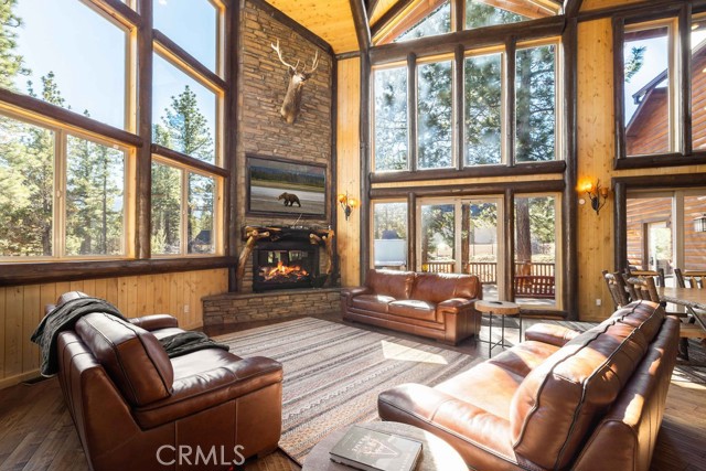 Detail Gallery Image 5 of 51 For 1086 Heritage, Big Bear City,  CA 92314 - 4 Beds | 4/2 Baths