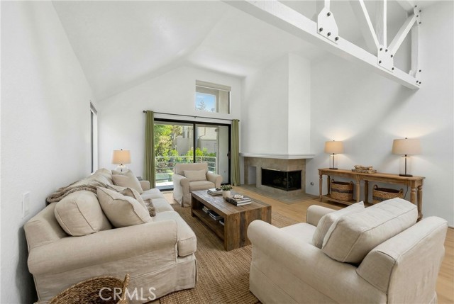 Detail Gallery Image 5 of 25 For 5744 E Creekside #9,  Orange,  CA 92869 - 1 Beds | 1 Baths