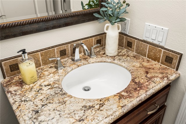 14 Celonova Place, Lake Forest CA: https://media.crmls.org/medias/bb4d356b-b77d-4ded-bd82-c5fbd4b1622e.jpg