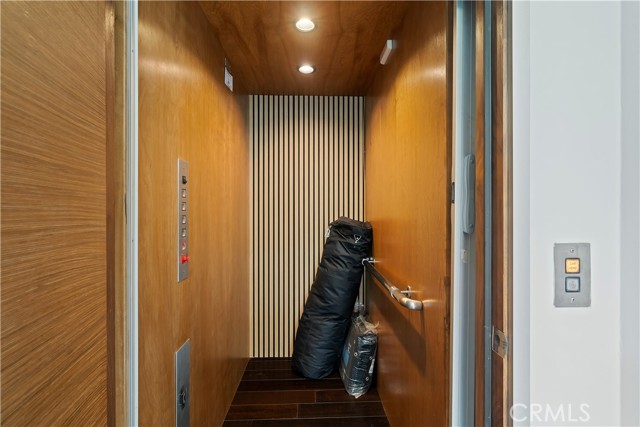 1414 Dawnridge Drive, Beverly Hills CA: https://media.crmls.org/medias/bb4d7217-d922-4d72-a26e-1909b6acd317.jpg