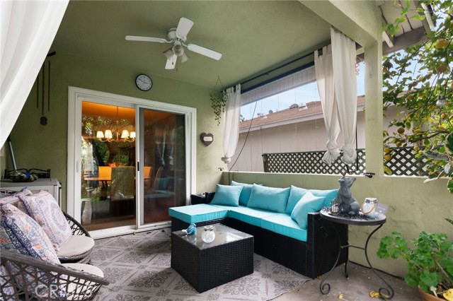 6627 Columbus Avenue, Van Nuys CA: https://media.crmls.org/medias/bb4db211-22c1-4ce9-982c-d8b92ee16bc8.jpg