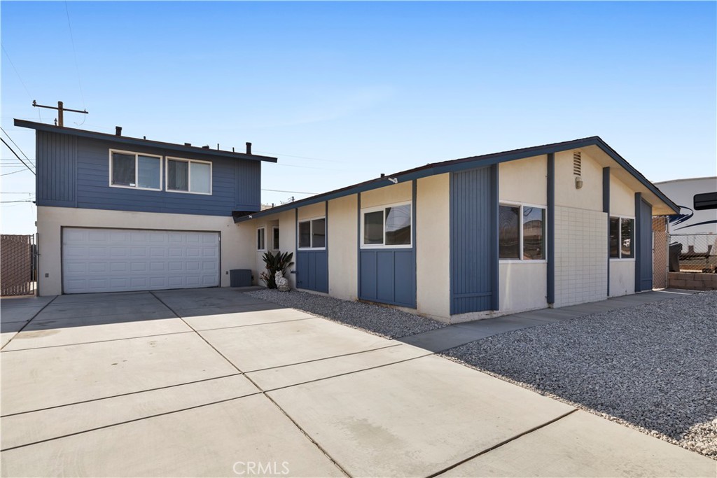 451 Mcbroom Avenue, Barstow, CA 92311