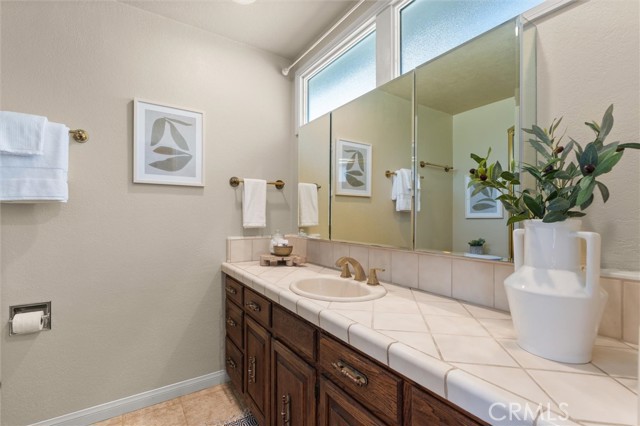 Image 14 of 30 For 3921 Lime Avenue