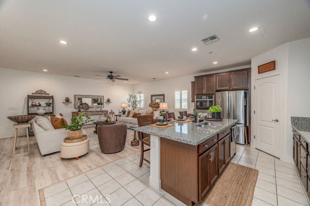 Detail Gallery Image 17 of 38 For 869 Grace Dr, Los Banos,  CA 93635 - 2 Beds | 2 Baths
