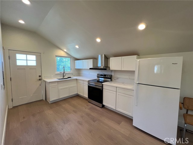 Detail Gallery Image 6 of 15 For 1161 N Summit Ave #2,  Pasadena,  CA 91103 - 1 Beds | 1 Baths