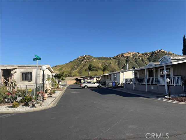 Detail Gallery Image 13 of 14 For 3830 Crestmore Rd #503,  Riverside,  CA 92509 - 3 Beds | 2 Baths