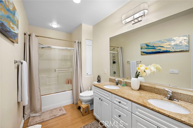 3247 Watermarke Place, Irvine CA: https://media.crmls.org/medias/bb502603-3e7f-4cb4-a161-006372873be5.jpg