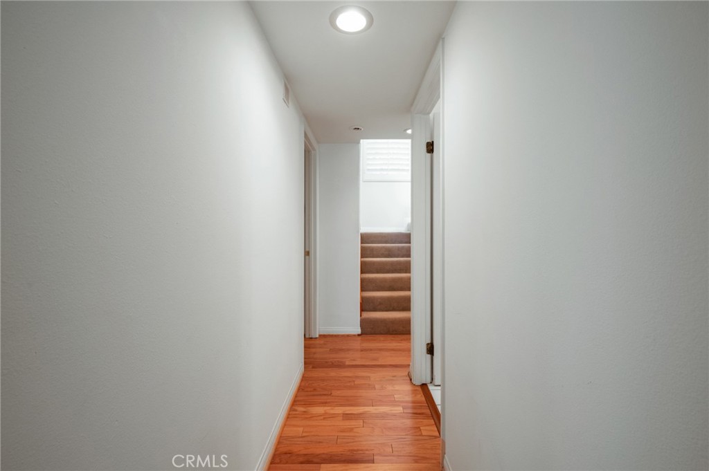 https://media.crmls.org/medias/bb505b10-48ce-4583-b873-12d960e2dc5e.jpg?preset=X-Large