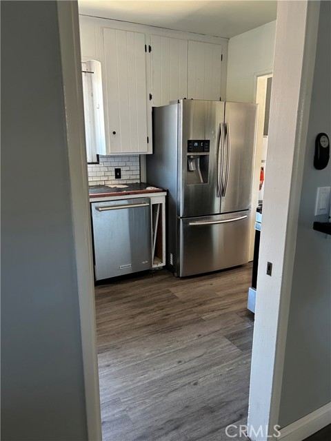 Detail Gallery Image 3 of 8 For 1015 N Roanne Pl, Anaheim,  CA 92801 - 4 Beds | 2 Baths