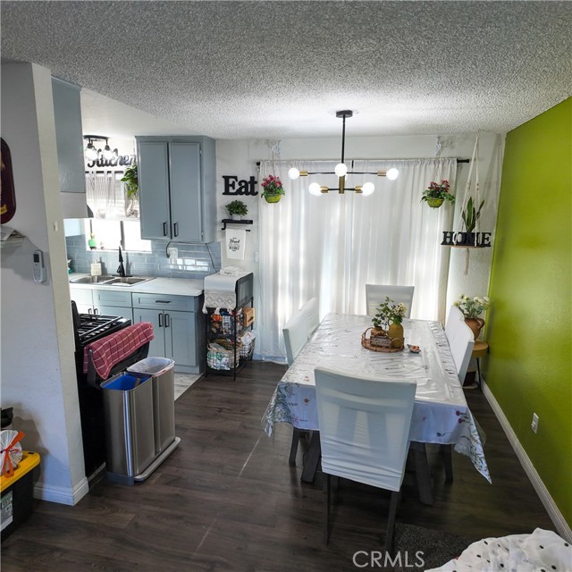 Detail Gallery Image 7 of 23 For 9754 5th Ave, Hesperia,  CA 92345 - 2 Beds | 1 Baths