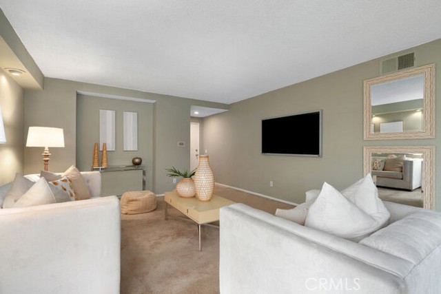 Detail Gallery Image 3 of 7 For 972 E California Bld #309,  Pasadena,  CA 91106 - 2 Beds | 2 Baths