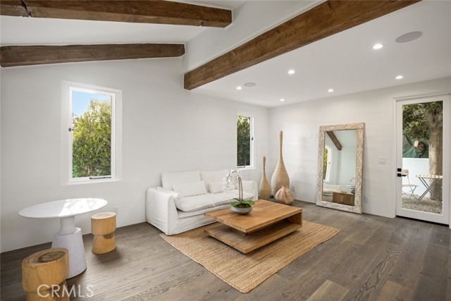 27405 Pacific Coast Highway, Malibu CA: https://media.crmls.org/medias/bb50dd25-23d5-4ce0-a3cb-840deb92428b.jpg