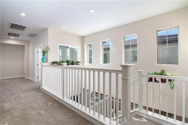 Detail Gallery Image 6 of 16 For 4863 S Bountiful Trl, Ontario,  CA 91762 - 6 Beds | 4 Baths