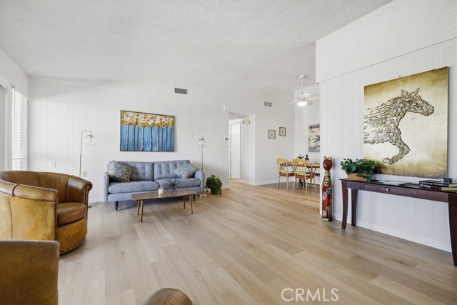 Detail Gallery Image 16 of 48 For 13342 Del Monte 5p,  Seal Beach,  CA 90740 - 2 Beds | 2 Baths