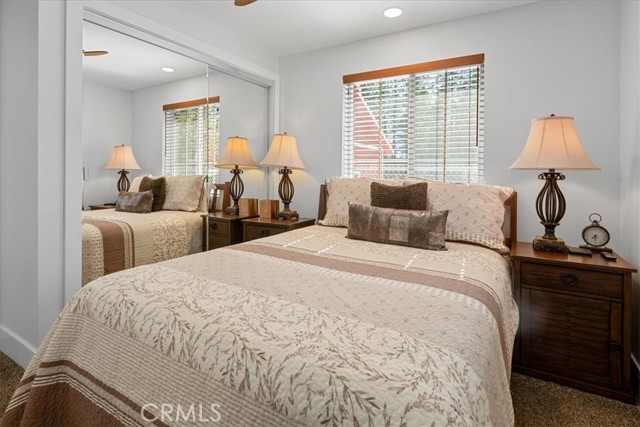 Detail Gallery Image 23 of 52 For 42425 Fox Farm Rd, Big Bear Lake,  CA 92315 - 2 Beds | 1 Baths