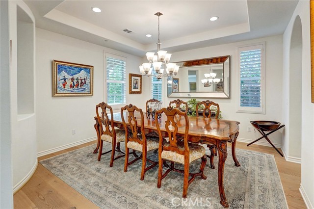 Detail Gallery Image 9 of 60 For 6845 Shadow Wood Dr, Moorpark,  CA 93021 - 5 Beds | 4/1 Baths